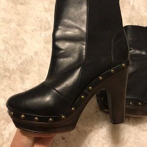 Heel boots